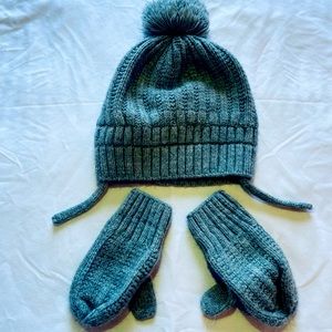 Zara kids rib knit hat and mittens set 1-3yrs.